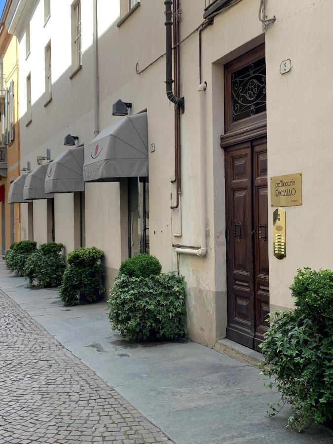 Due Dei Mille. Incantevole Casa In Centro Ad Alba מראה חיצוני תמונה